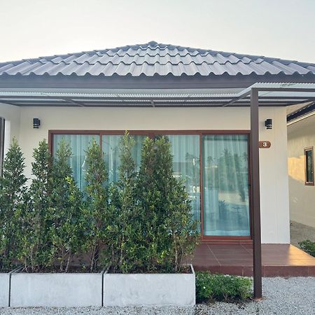 Maikhao Beach Guest House Mai Khao Bagian luar foto